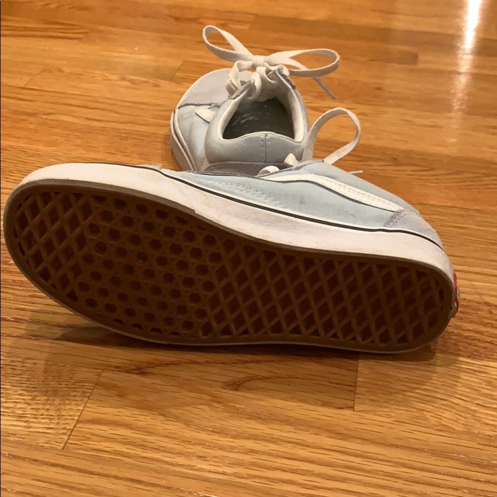 Vans - Picture 3 of 3